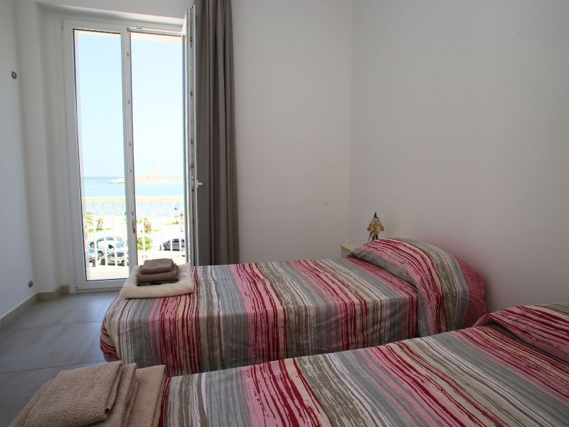 xr:d:DAGCTLNKrHM:4,j:2176789260990958139,t:24041312