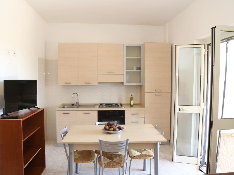 xr:d:DAGCTeesSq4:2,j:511583304127043766,t:24041313