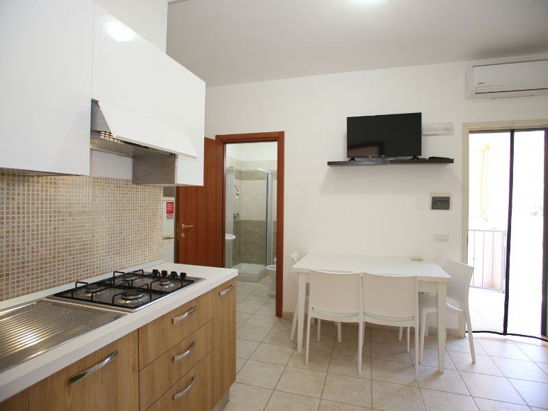 xr:d:DAGCTXlYANI:3,j:4106581703609742388,t:24041313