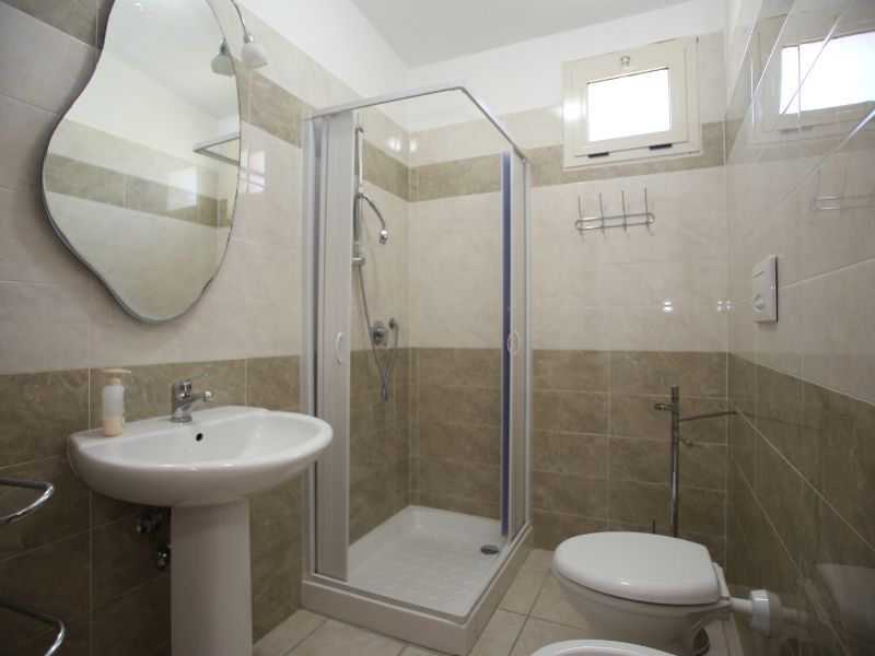 xr:d:DAGCTXlYANI:3,j:4106581703609742388,t:24041313